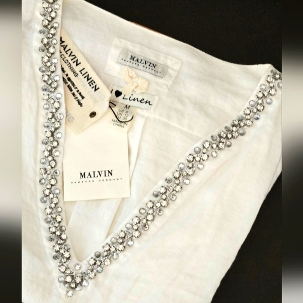 NWT Malvin Anthropologie Womens Sz 8 White Linen Tunic W/Rhinestone VNec…